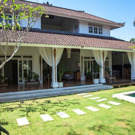 Villa Jalun Семіньяк Екстер'єр фото